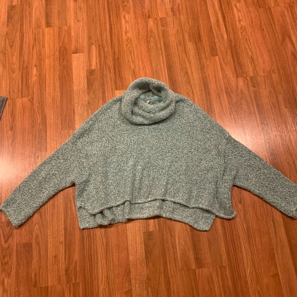 Free people sweater